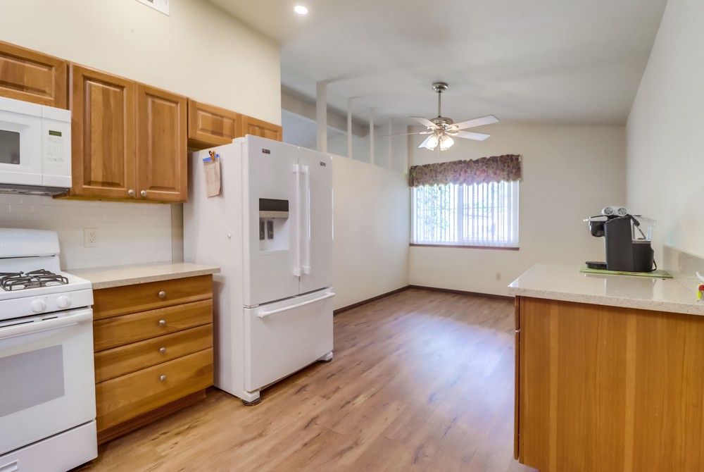Virtual tour photo 16 of 54 for 2263 Hemlock Ave