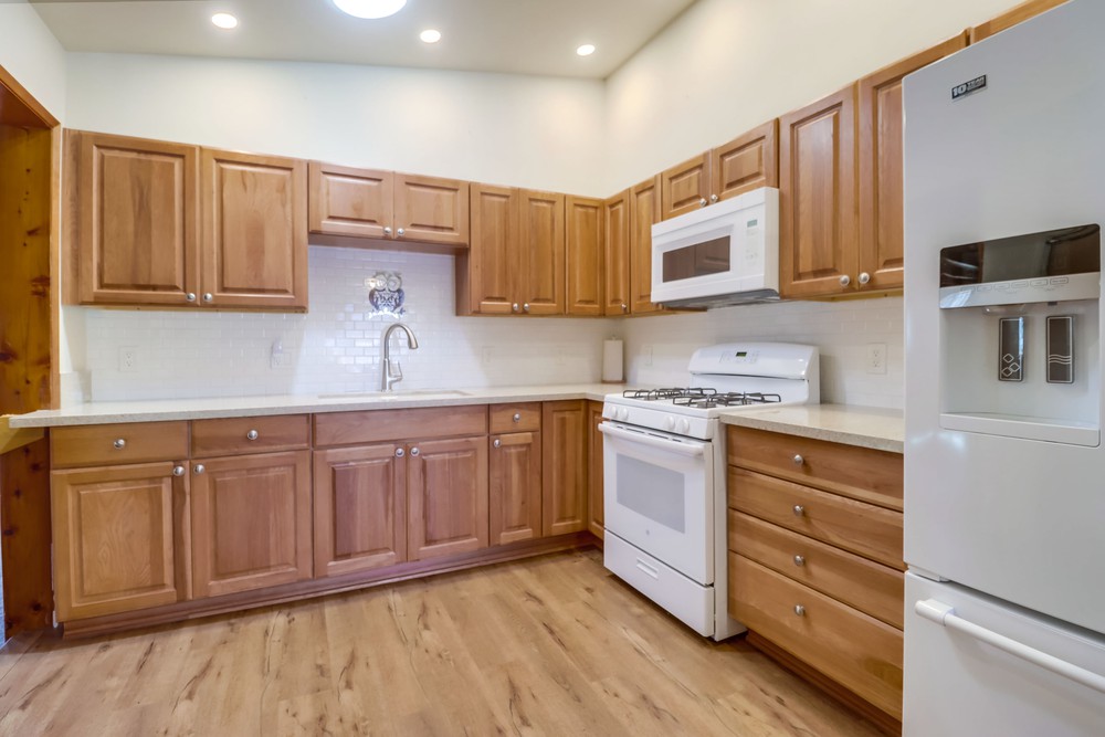 Virtual tour photo 19 of 54 for 2263 Hemlock Ave