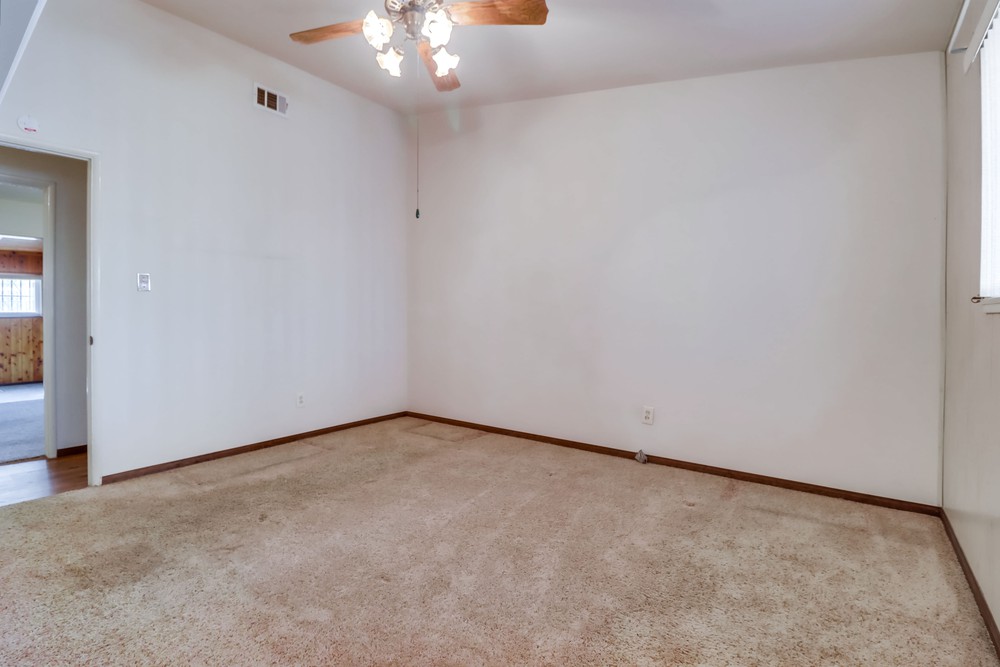Virtual tour photo 38 of 54 for 2263 Hemlock Ave