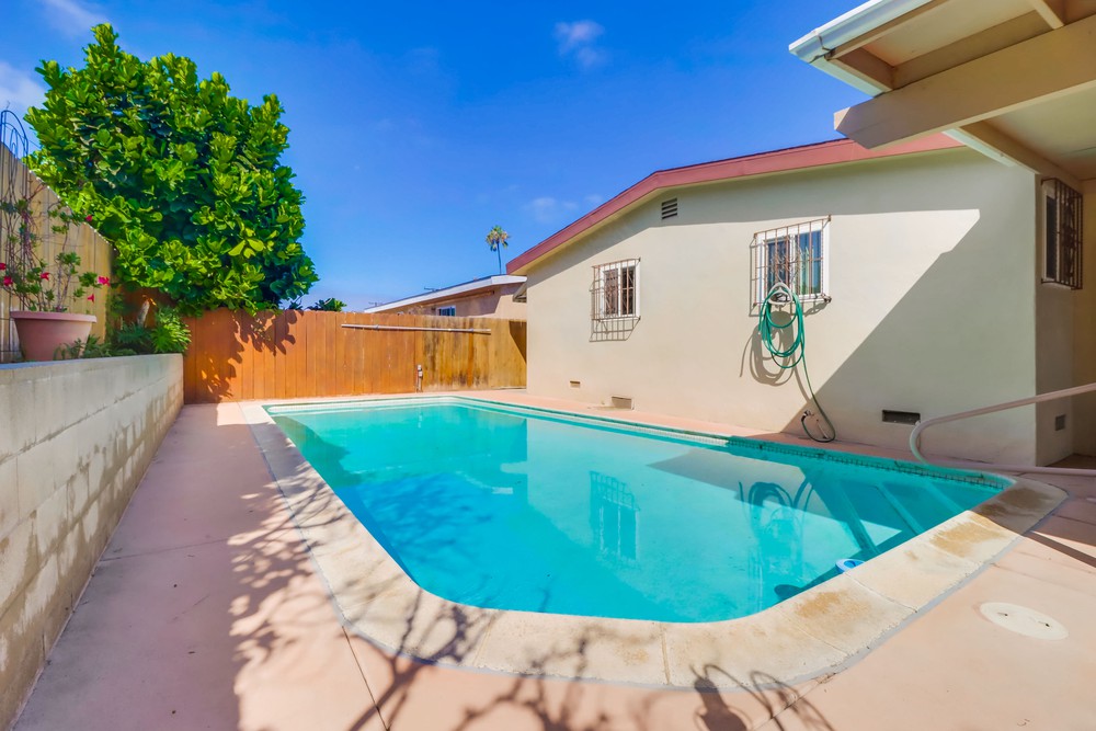 Virtual tour photo 49 of 54 for 2263 Hemlock Ave