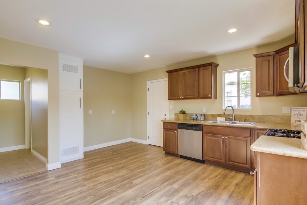 Virtual tour photo 14 of 39 for 2264 Imperial Ave