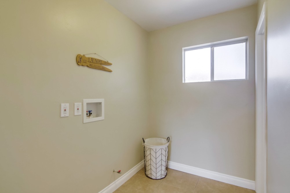 Virtual tour photo 30 of 39 for 2264 Imperial Ave
