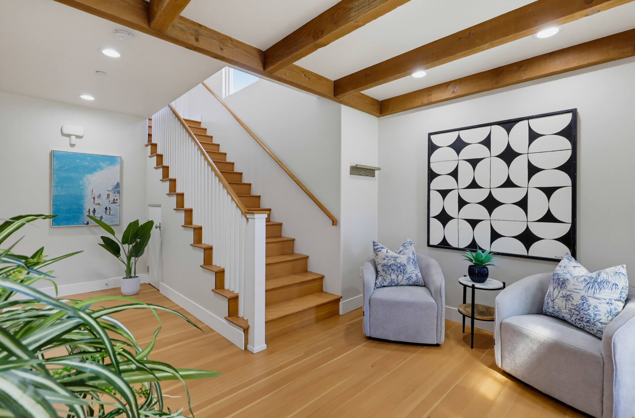 Virtual tour photo 9 of 125 for 2264 Soto St