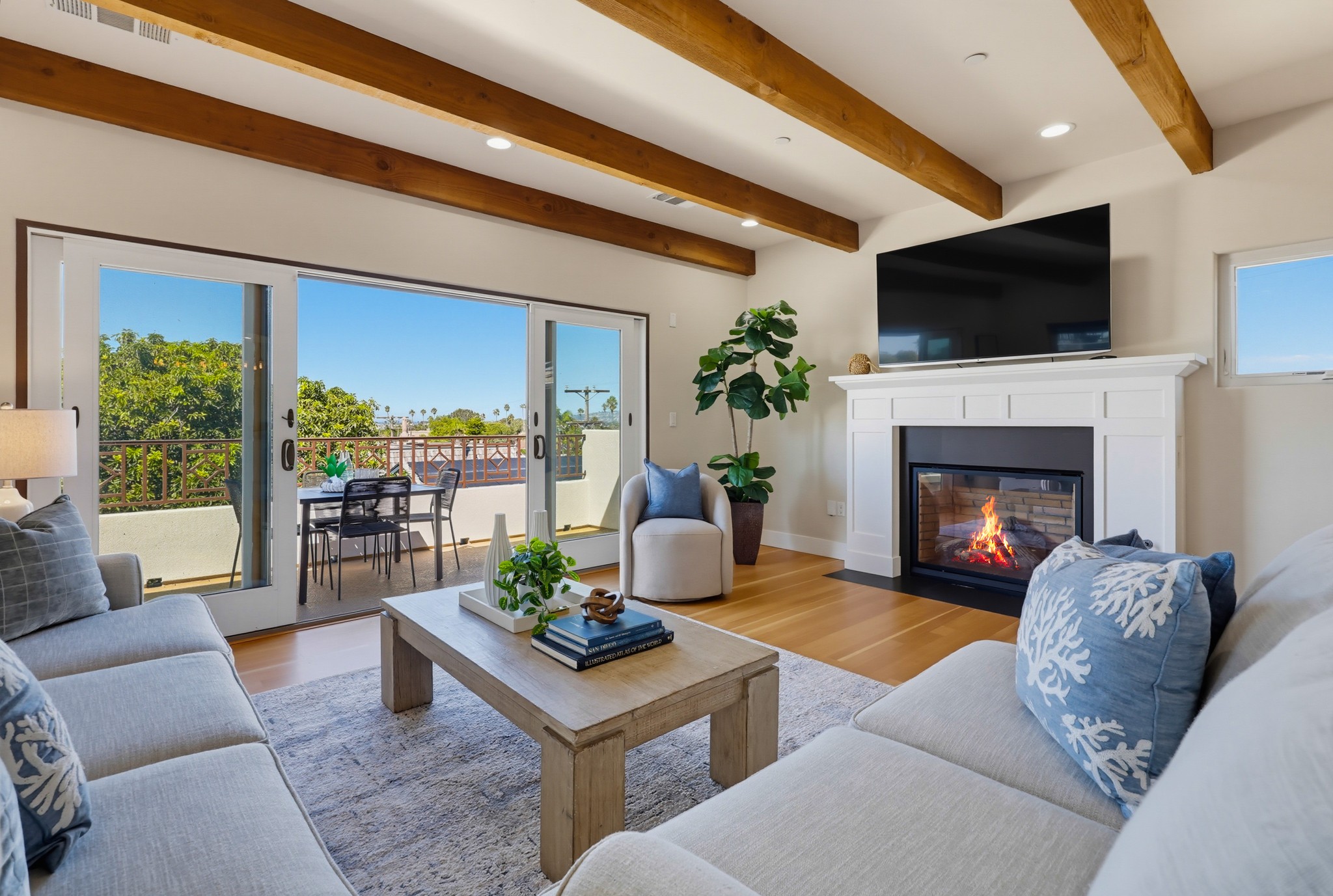 Virtual tour photo 14 of 125 for 2264 Soto St