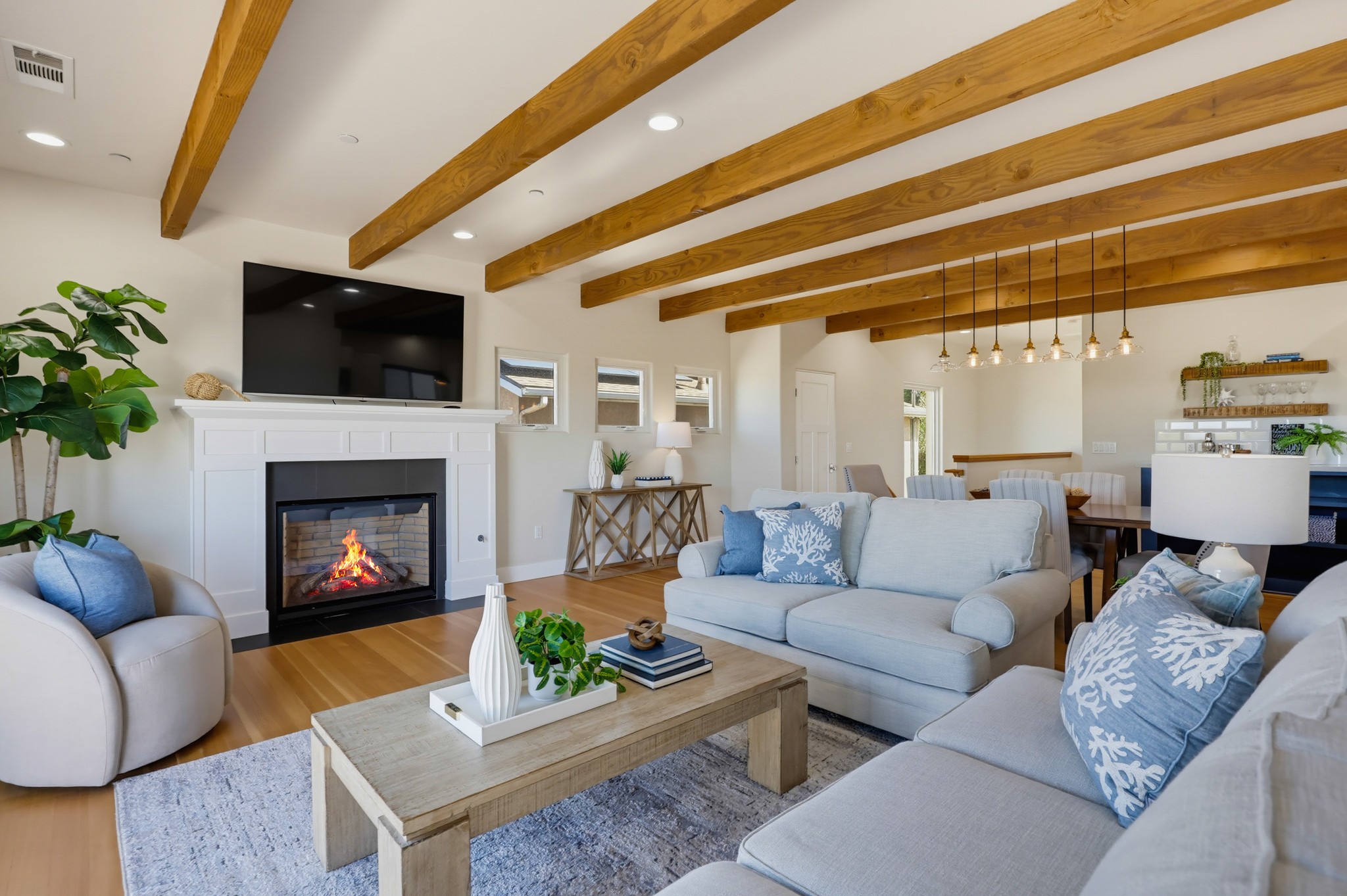 Virtual tour photo 15 of 125 for 2264 Soto St