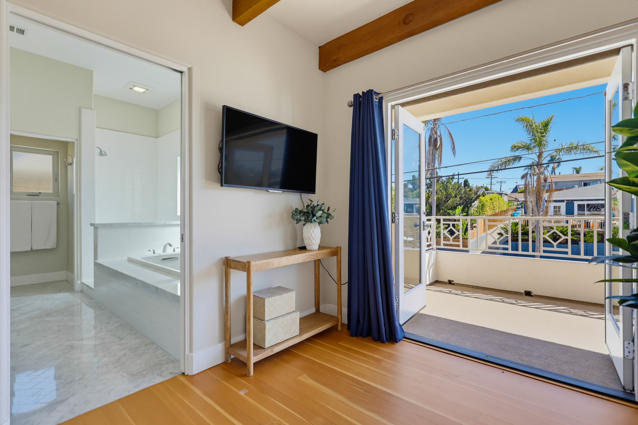 Virtual tour photo 61 of 125 for 2264 Soto St