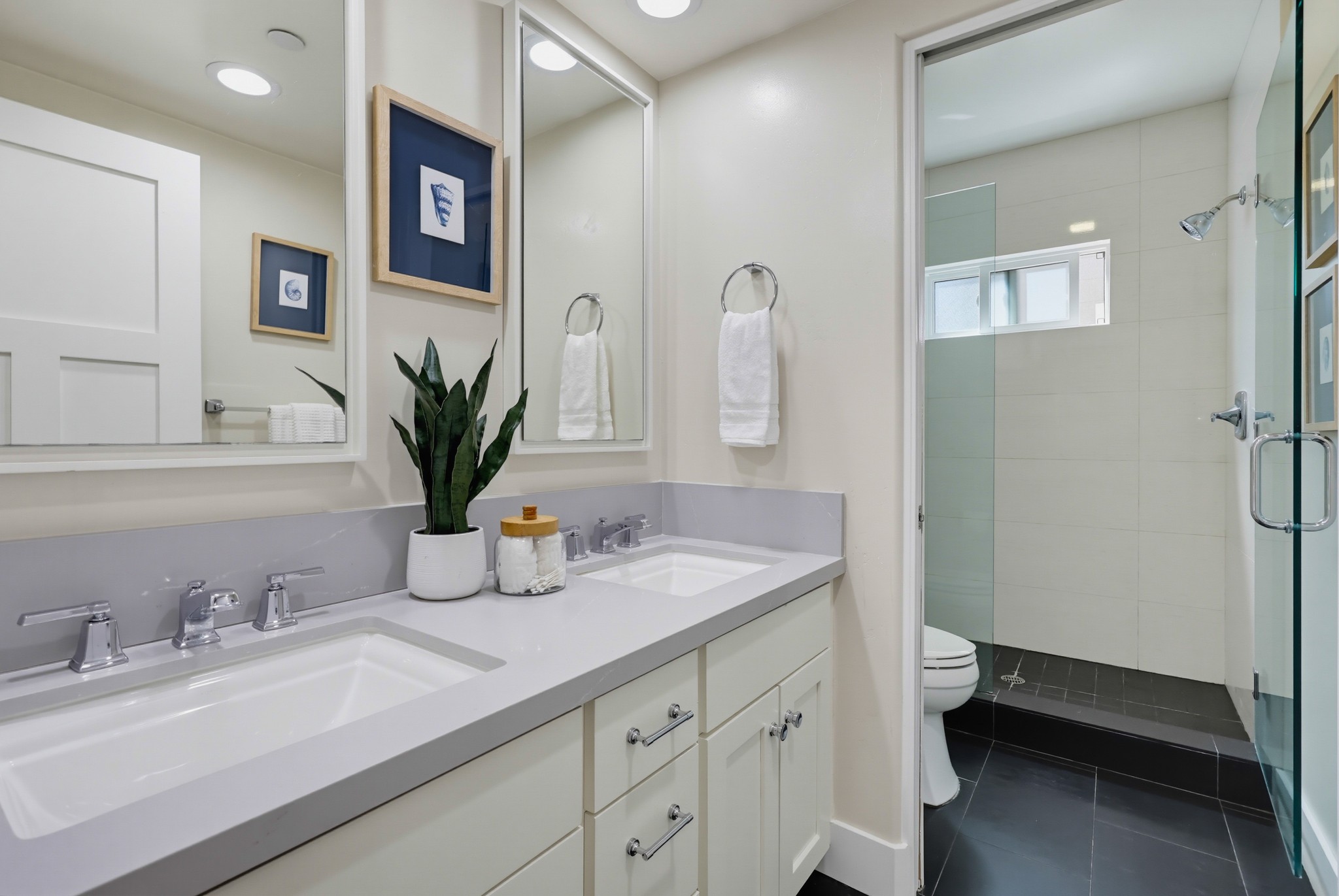 Virtual tour photo 88 of 125 for 2264 Soto St
