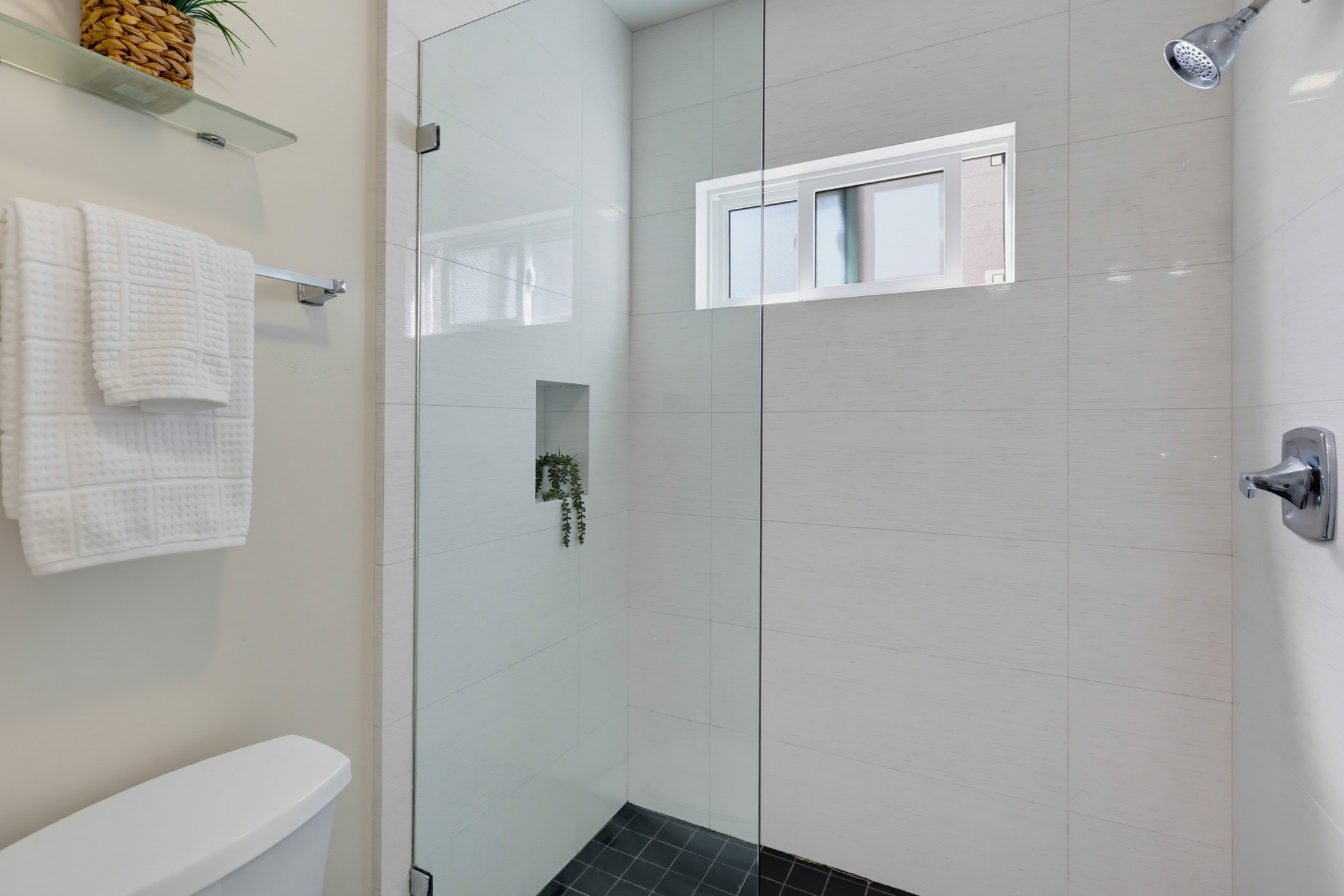 Virtual tour photo 89 of 125 for 2264 Soto St