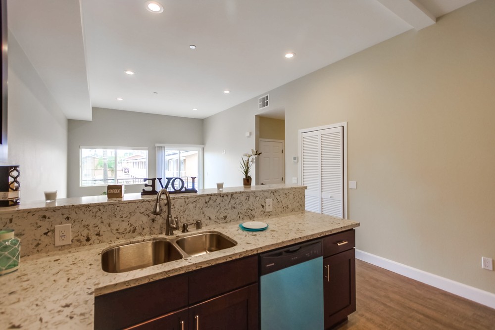 Virtual tour photo 18 of 40 for 2266 W Dunlop St