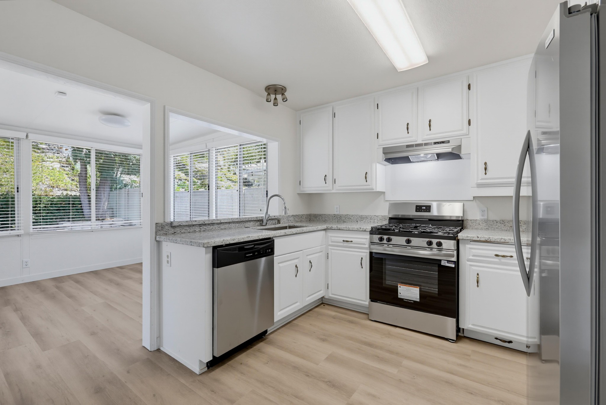 Virtual tour photo 17 of 60 for 22692 Via Santa Maria
