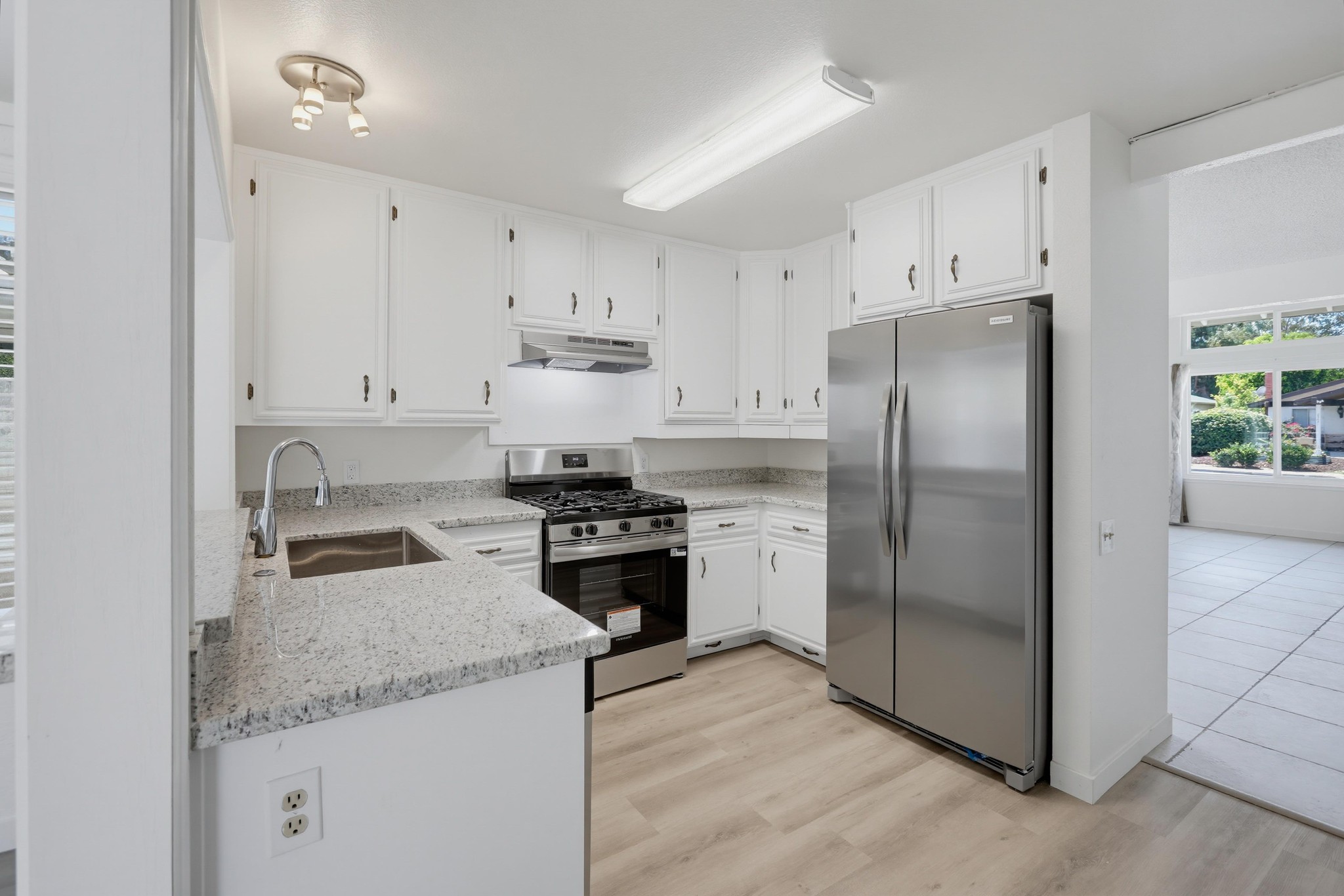 Virtual tour photo 20 of 60 for 22692 Via Santa Maria