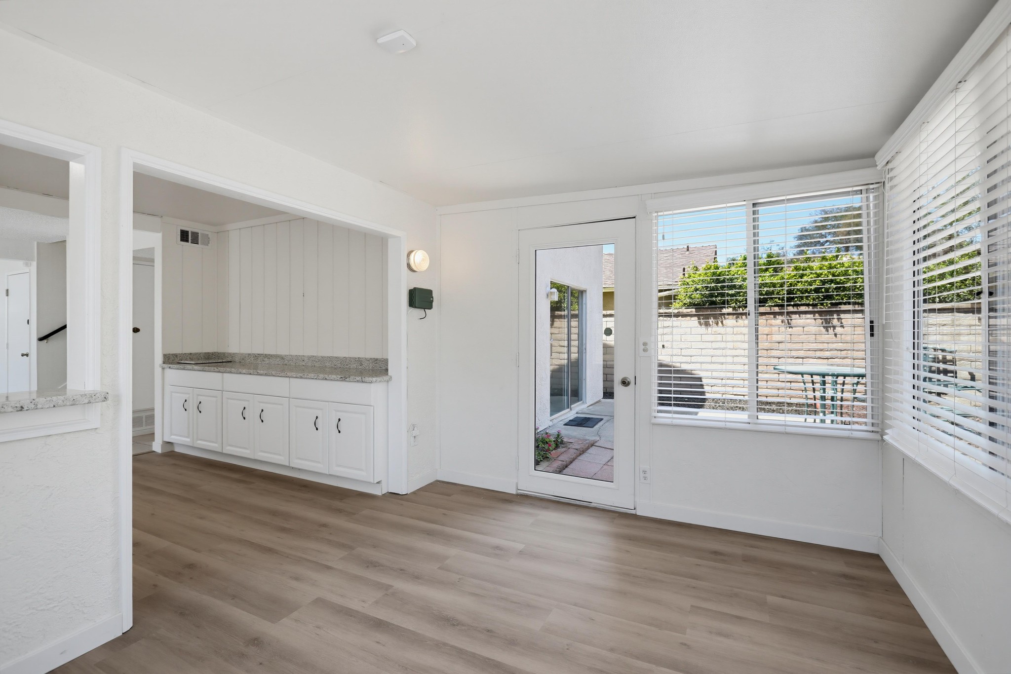 Virtual tour photo 25 of 60 for 22692 Via Santa Maria
