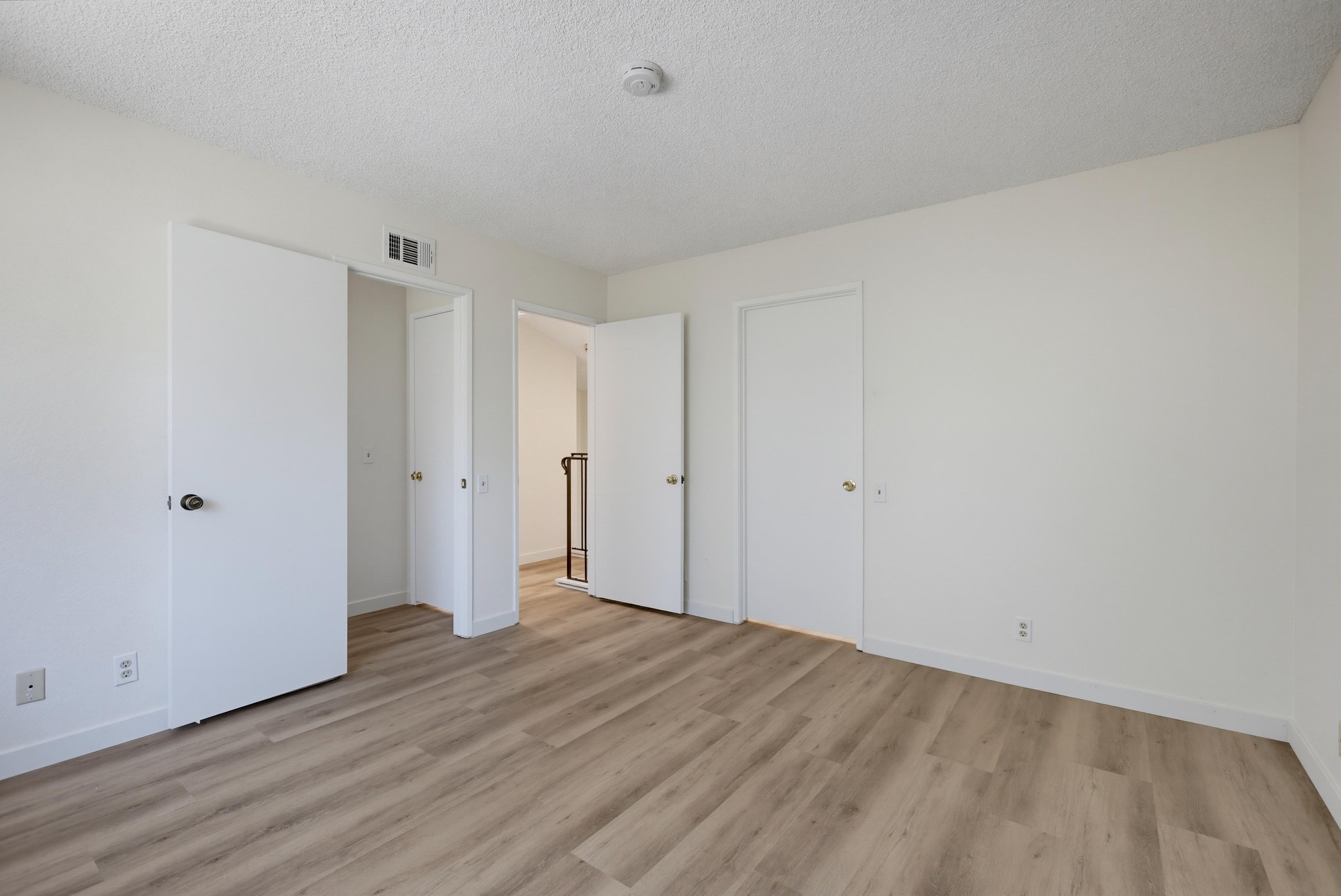 Virtual tour photo 36 of 60 for 22692 Via Santa Maria