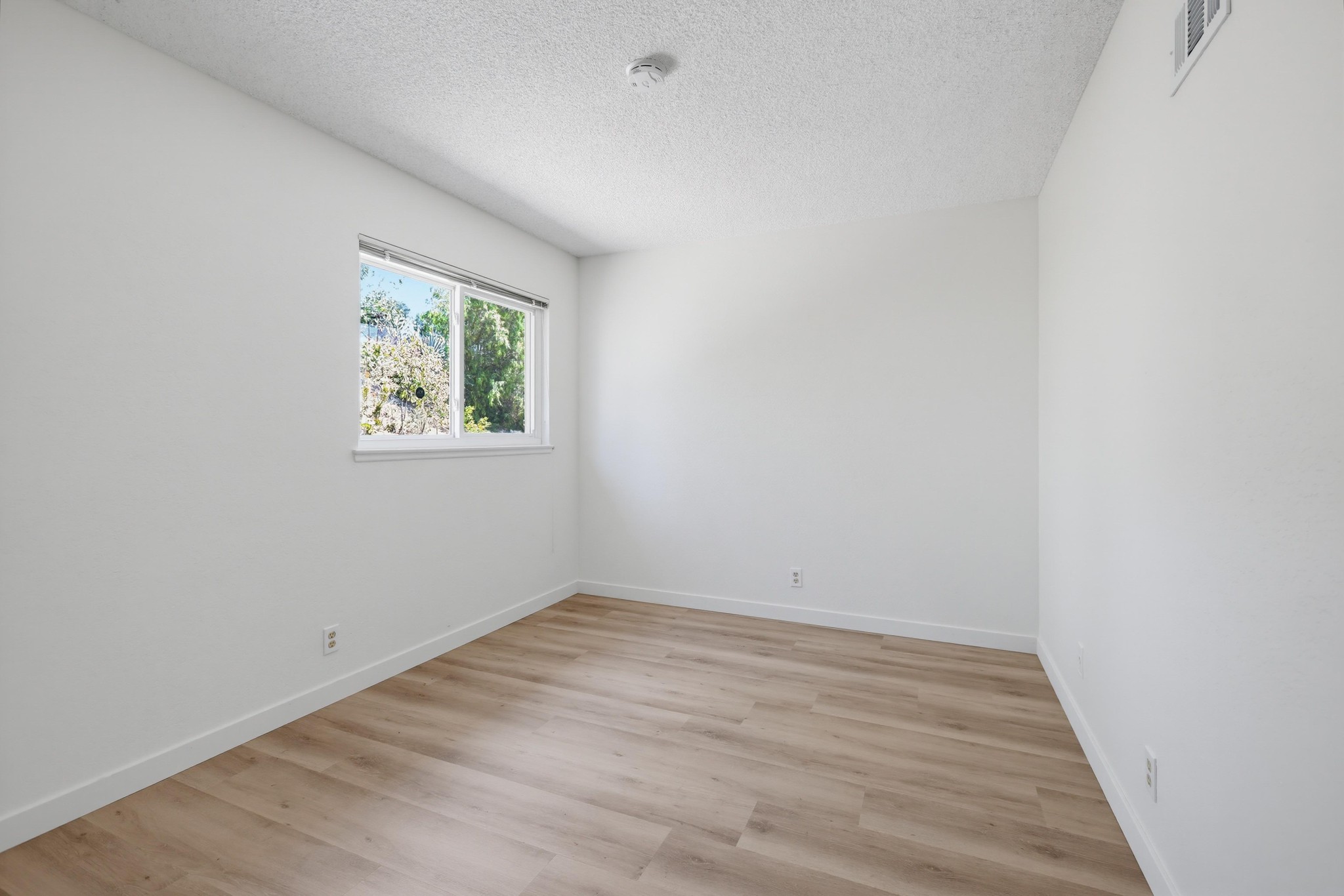 Virtual tour photo 46 of 60 for 22692 Via Santa Maria