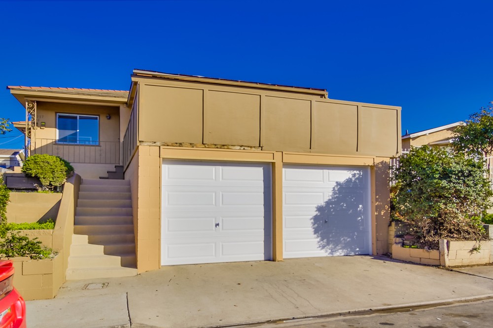 Virtual tour photo 1 of 11 for 227 Francis Street