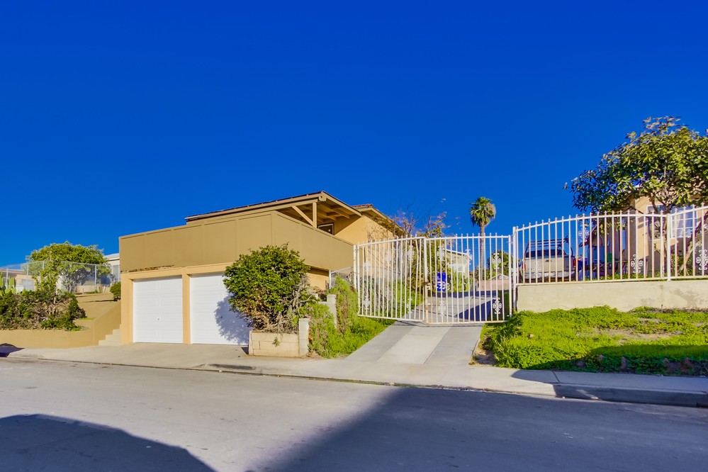 Virtual tour photo 4 of 11 for 227 Francis Street