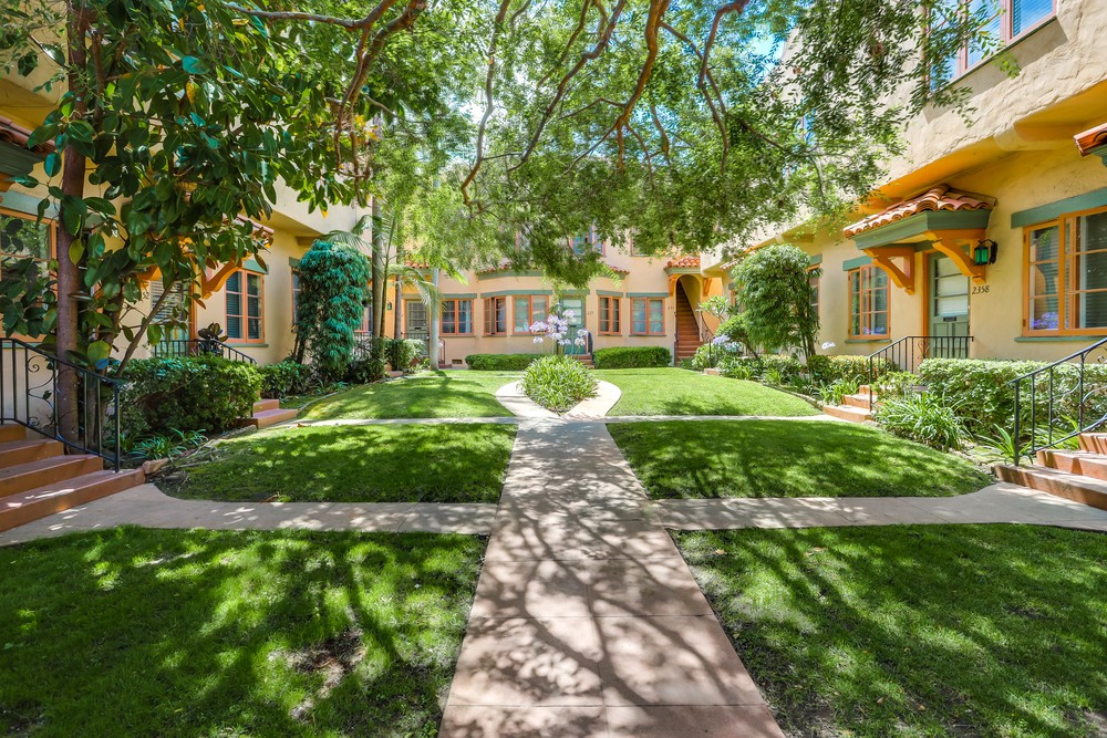Virtual tour photo 5 of 25 for 227 Kalmia St