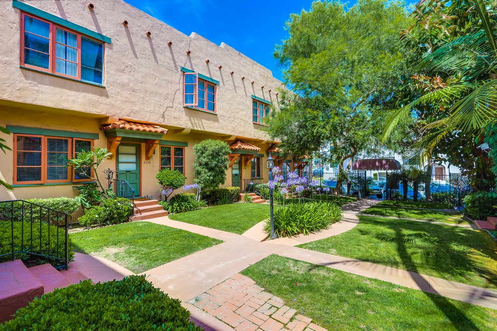 Virtual tour photo 6 of 25 for 227 Kalmia St