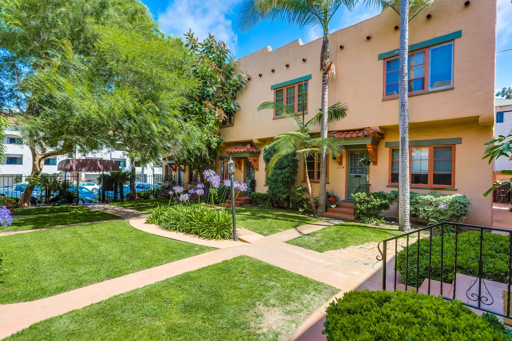 Virtual tour photo 7 of 25 for 227 Kalmia St