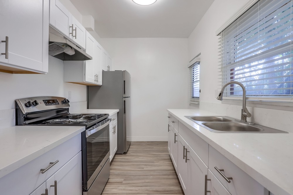 Virtual tour photo 17 of 25 for 227 Kalmia St