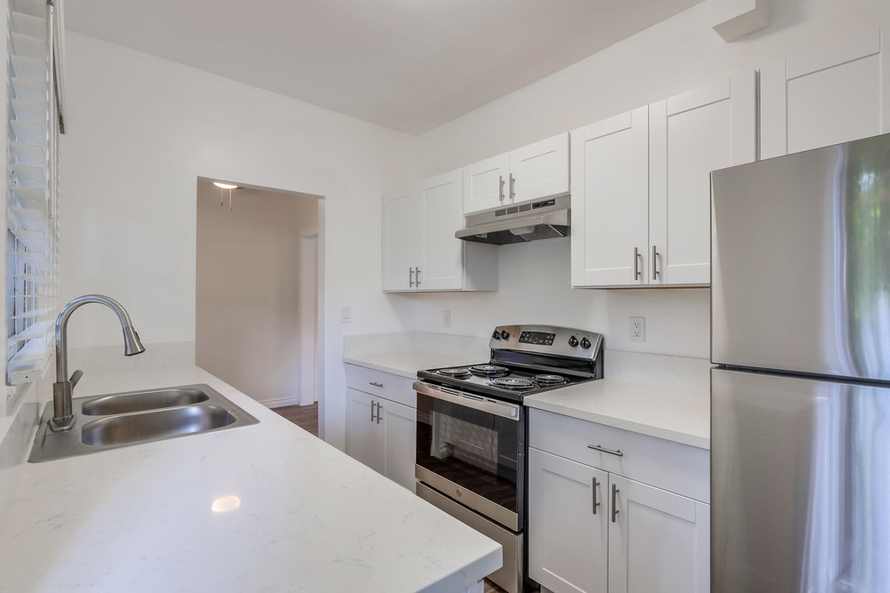 Virtual tour photo 18 of 25 for 227 Kalmia St