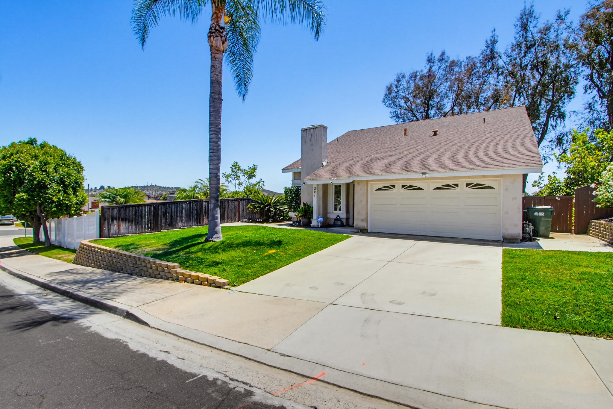 Virtual tour photo 3 of 59 for 227 Skyridge Ln