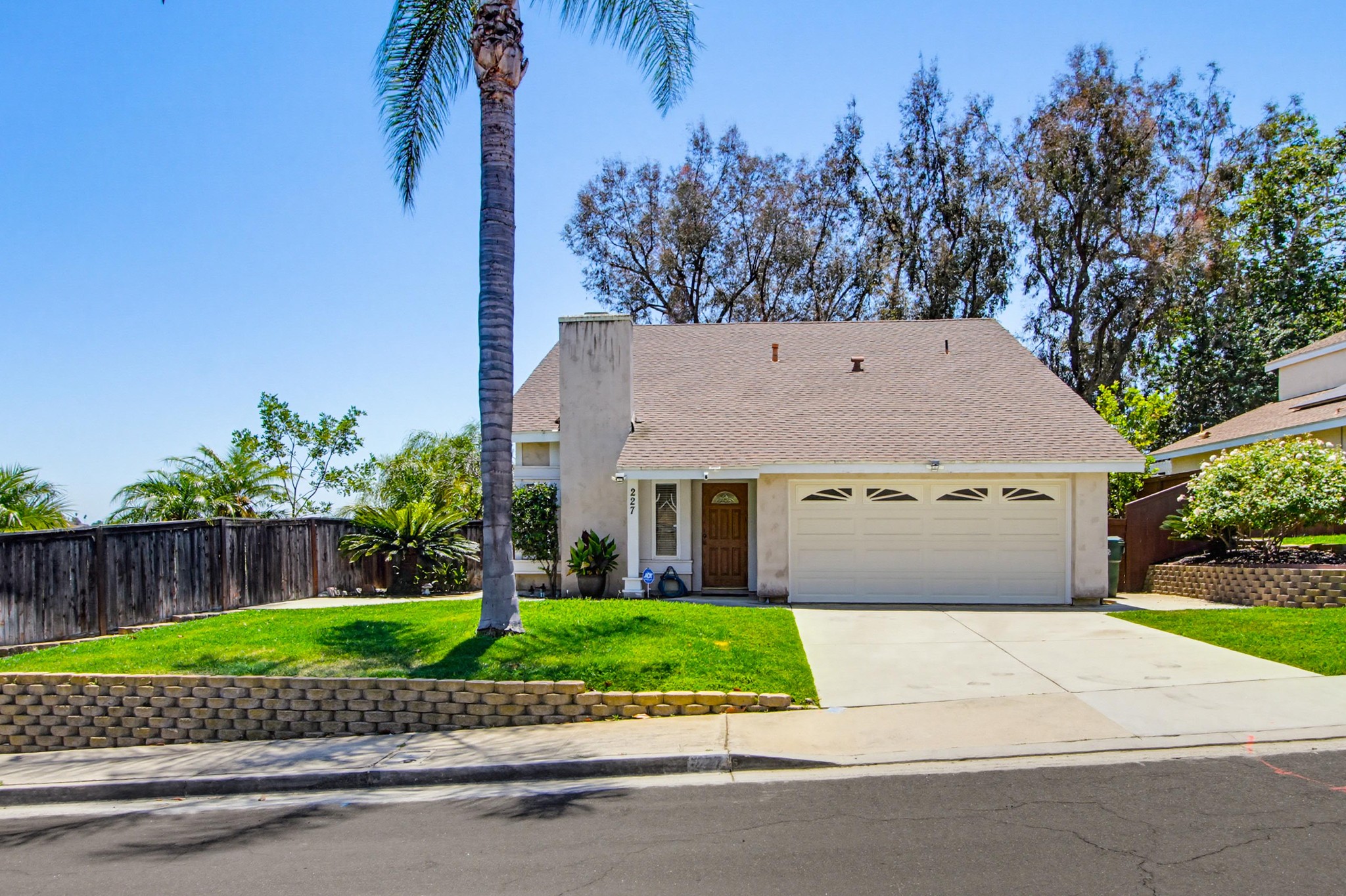Virtual tour photo 6 of 59 for 227 Skyridge Ln