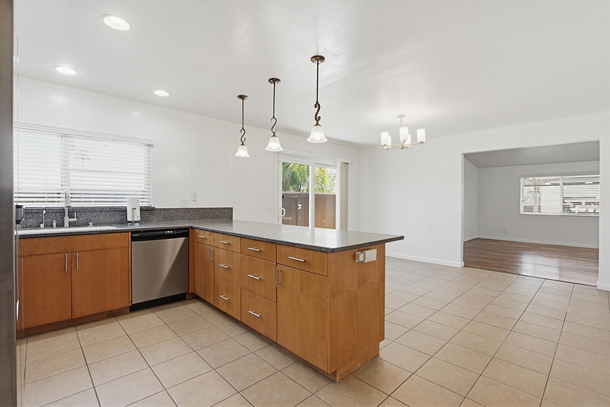 Virtual tour photo 16 of 59 for 227 Skyridge Ln