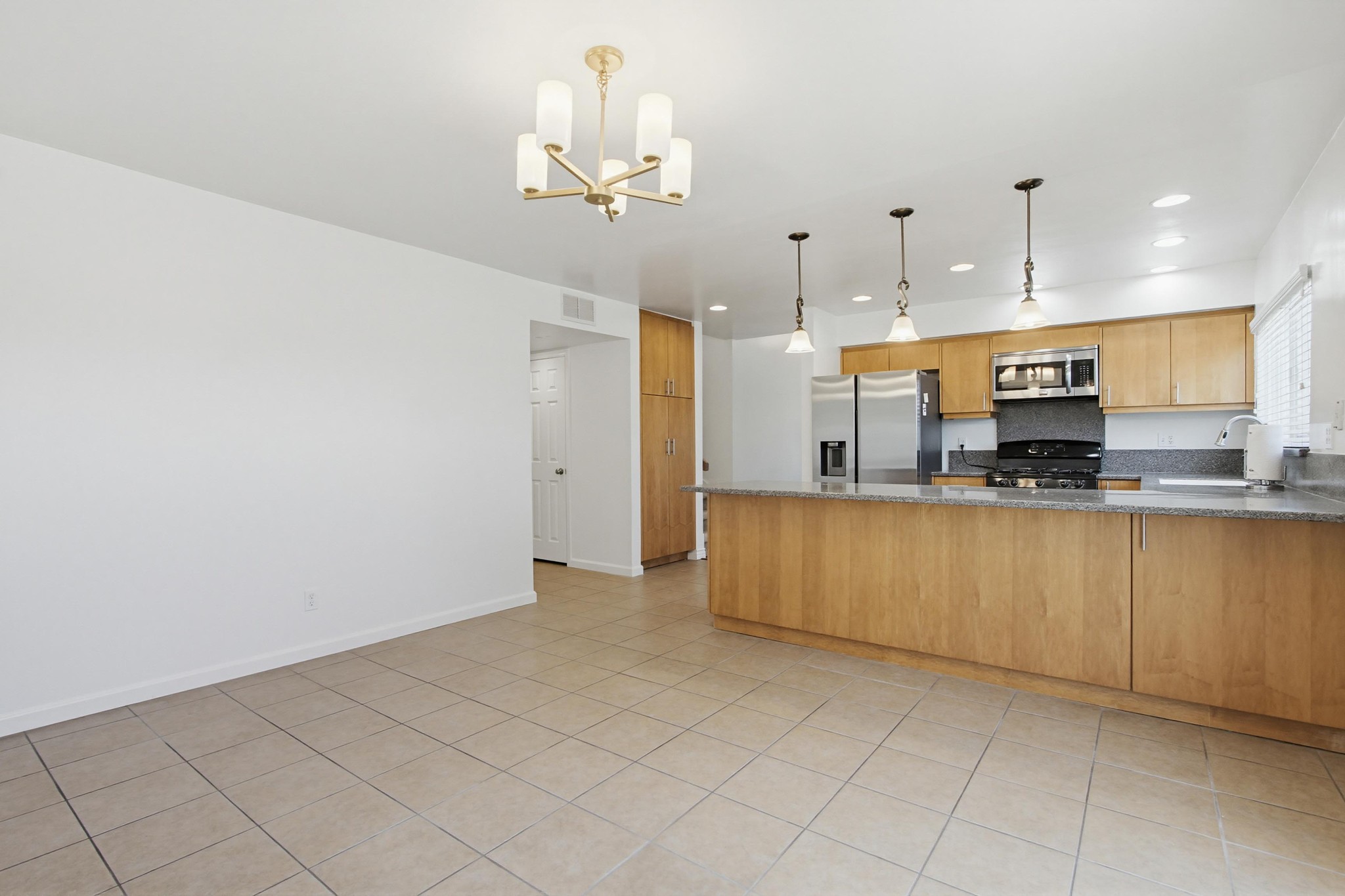 Virtual tour photo 21 of 59 for 227 Skyridge Ln