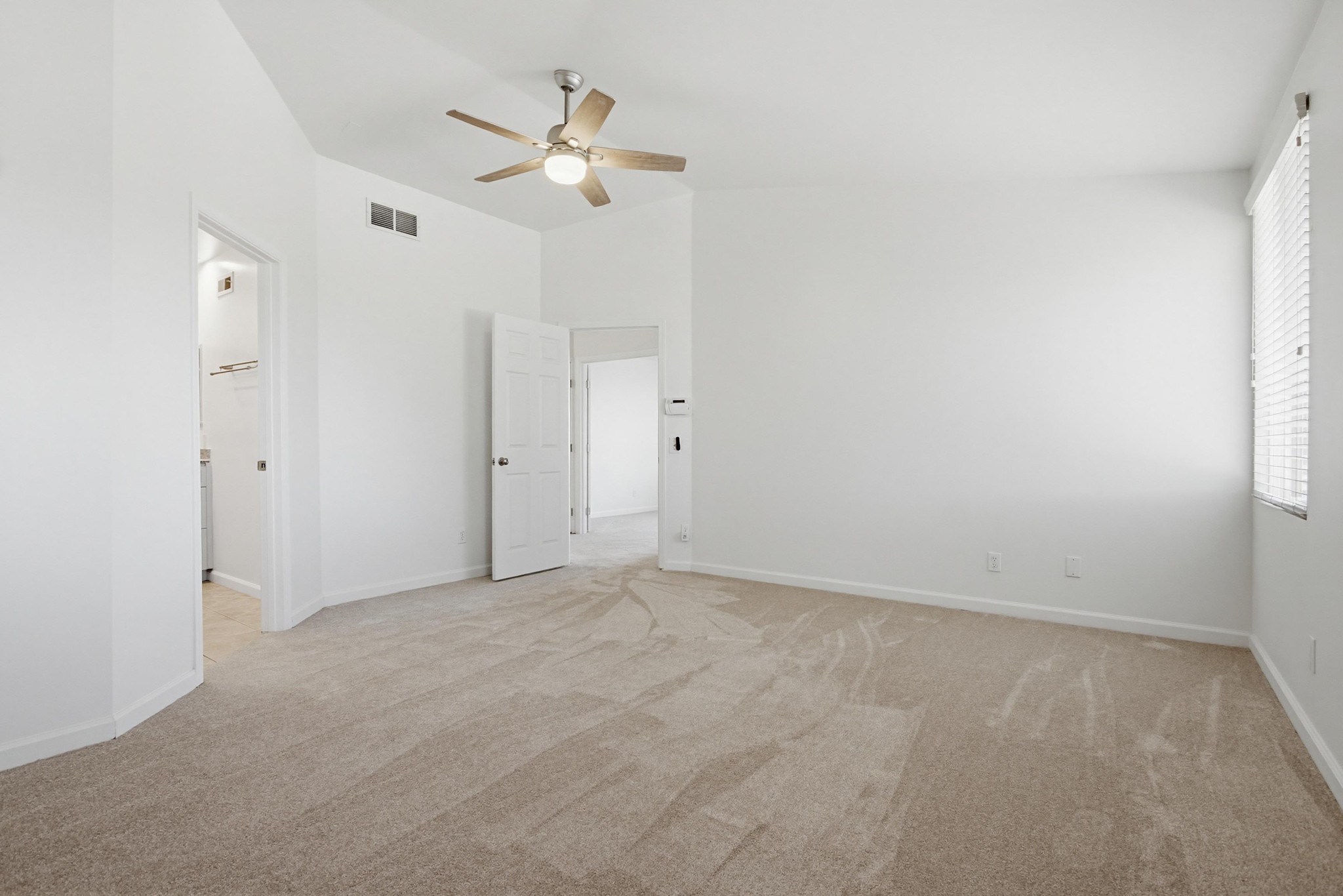 Virtual tour photo 39 of 59 for 227 Skyridge Ln