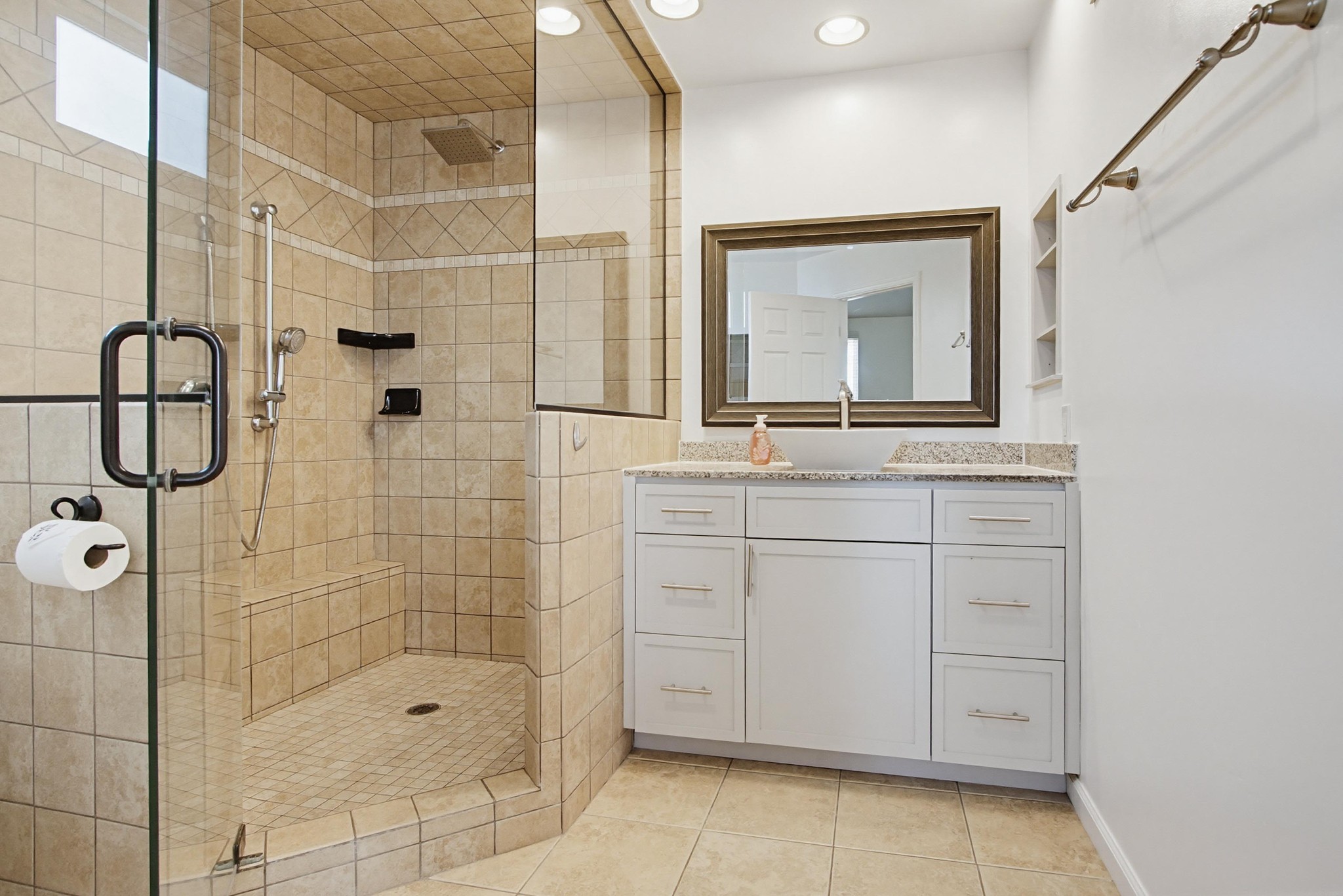 Virtual tour photo 40 of 59 for 227 Skyridge Ln