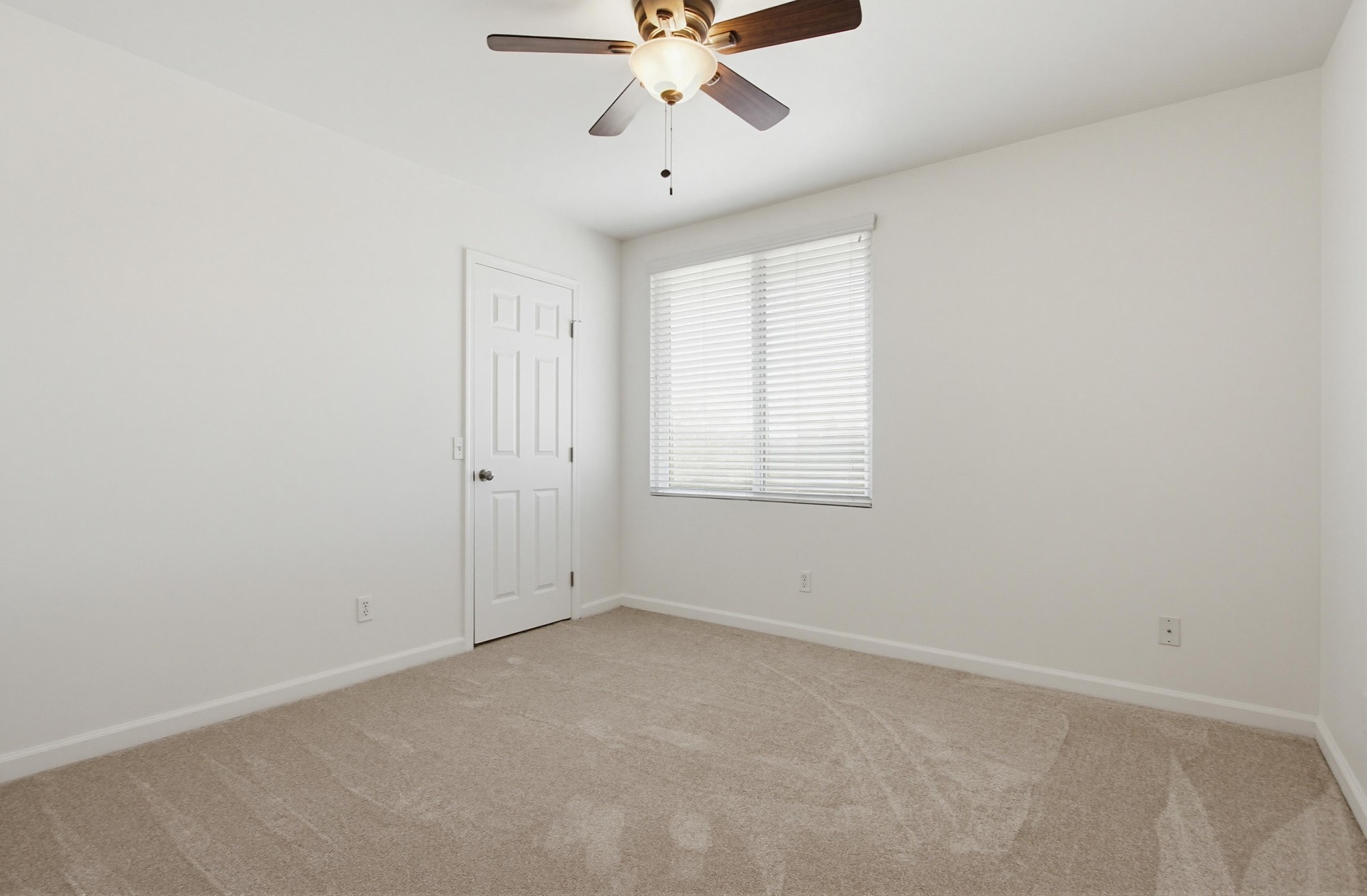 Virtual tour photo 43 of 59 for 227 Skyridge Ln