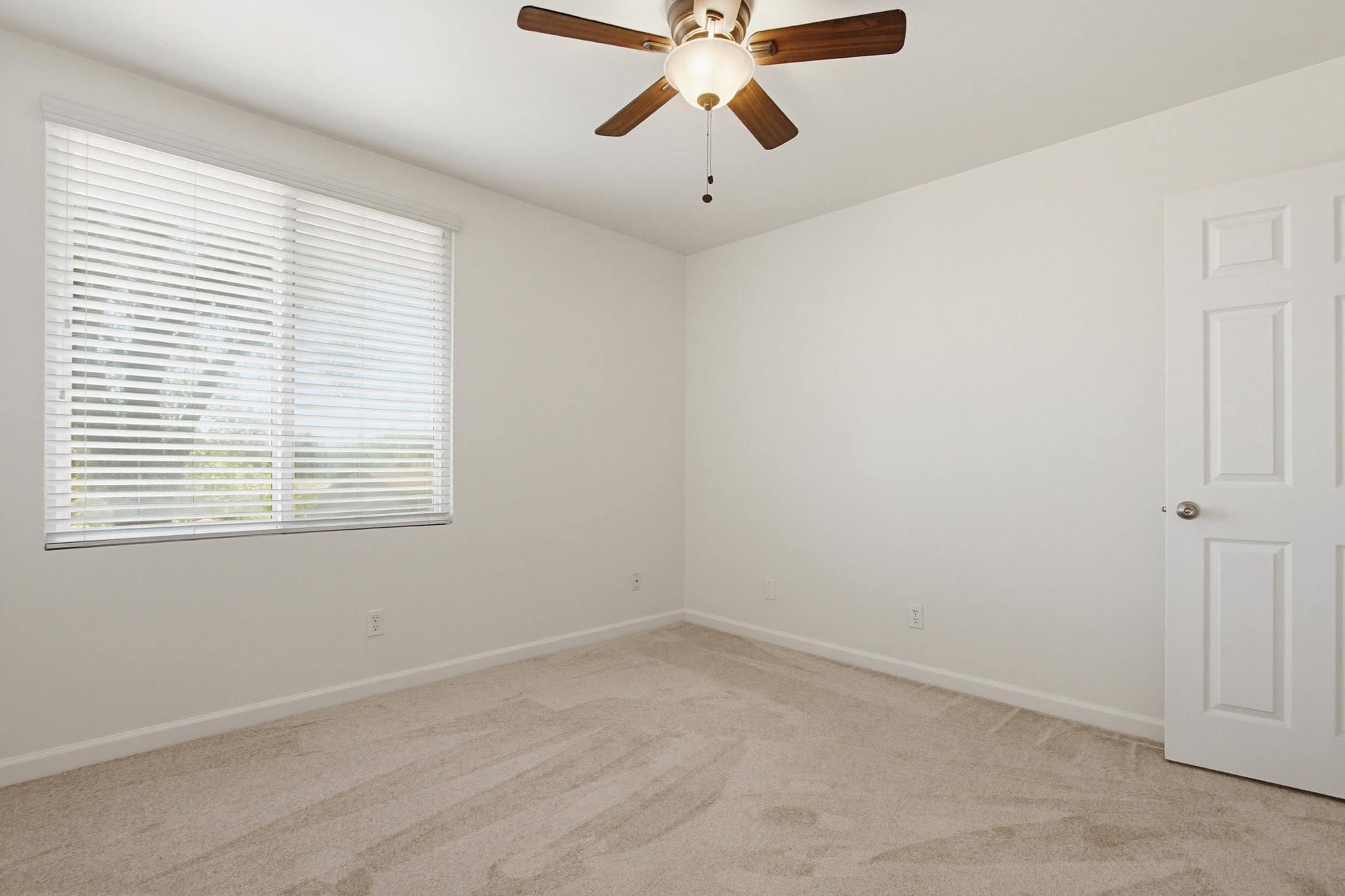 Virtual tour photo 44 of 59 for 227 Skyridge Ln