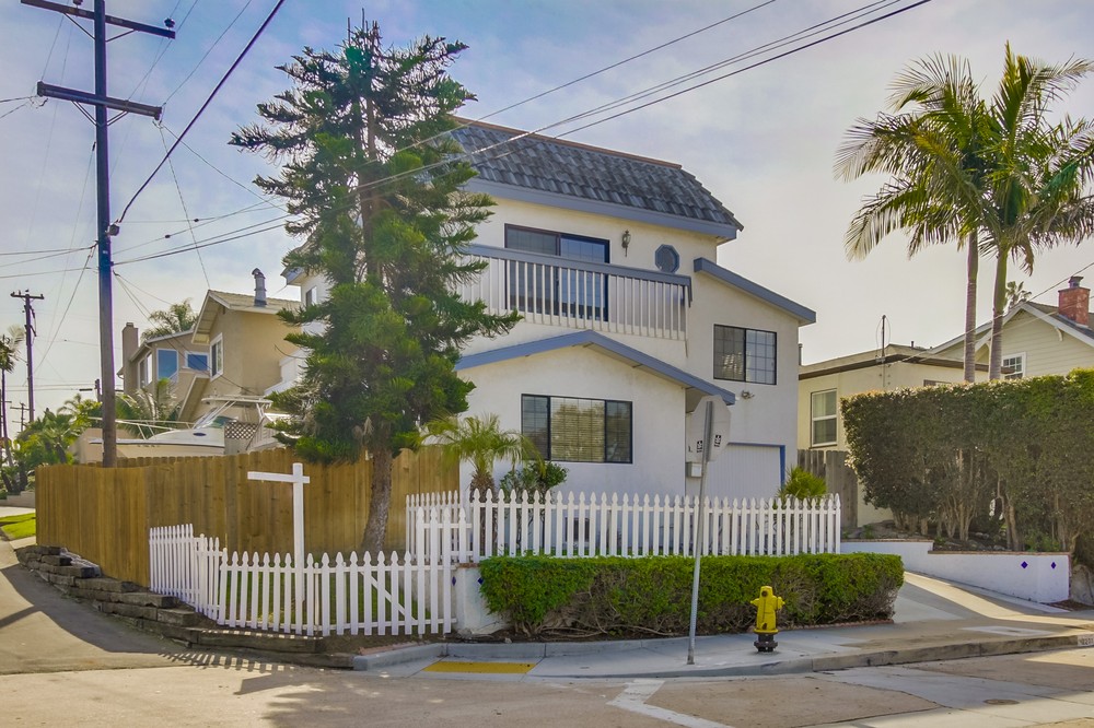 Virtual tour photo 4 of 46 for 2271 Etiwanda Street