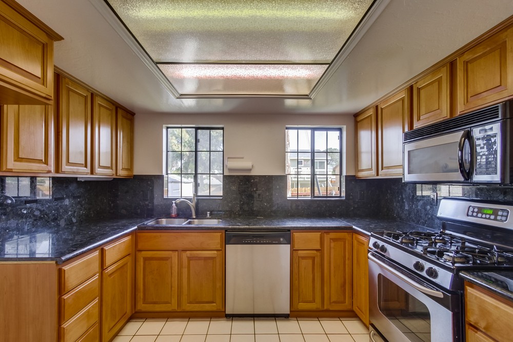 Virtual tour photo 12 of 46 for 2271 Etiwanda Street