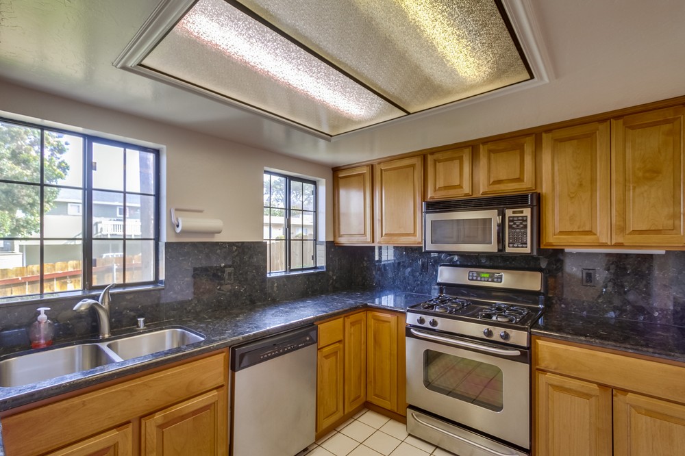 Virtual tour photo 13 of 46 for 2271 Etiwanda Street