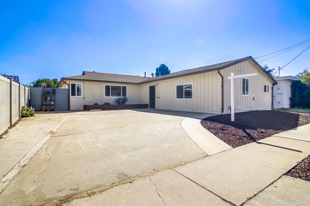 Virtual tour photo 1 of 53 for 2271 Finch Ln