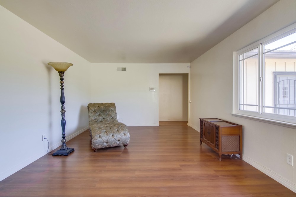 Virtual tour photo 8 of 53 for 2271 Finch Ln