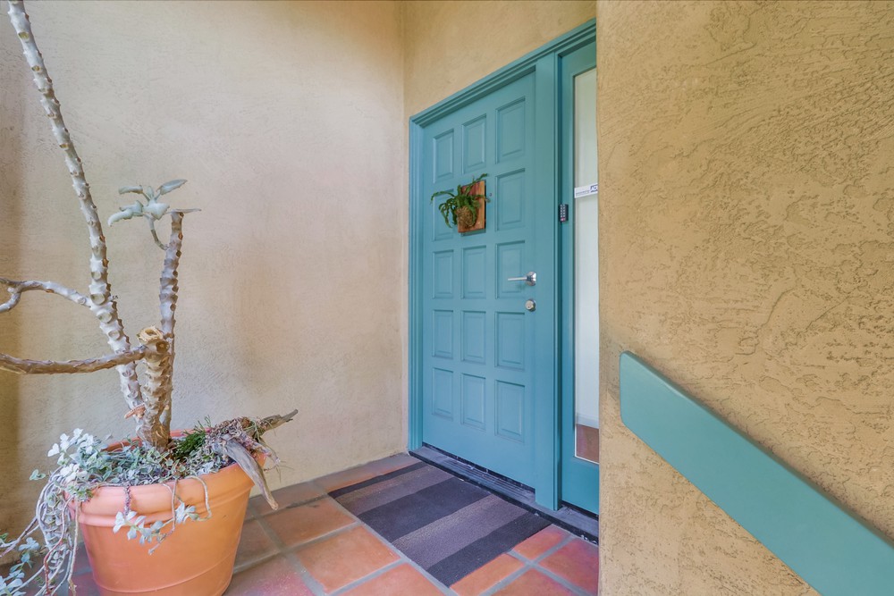 Virtual tour photo 8 of 65 for 2273 Loring St