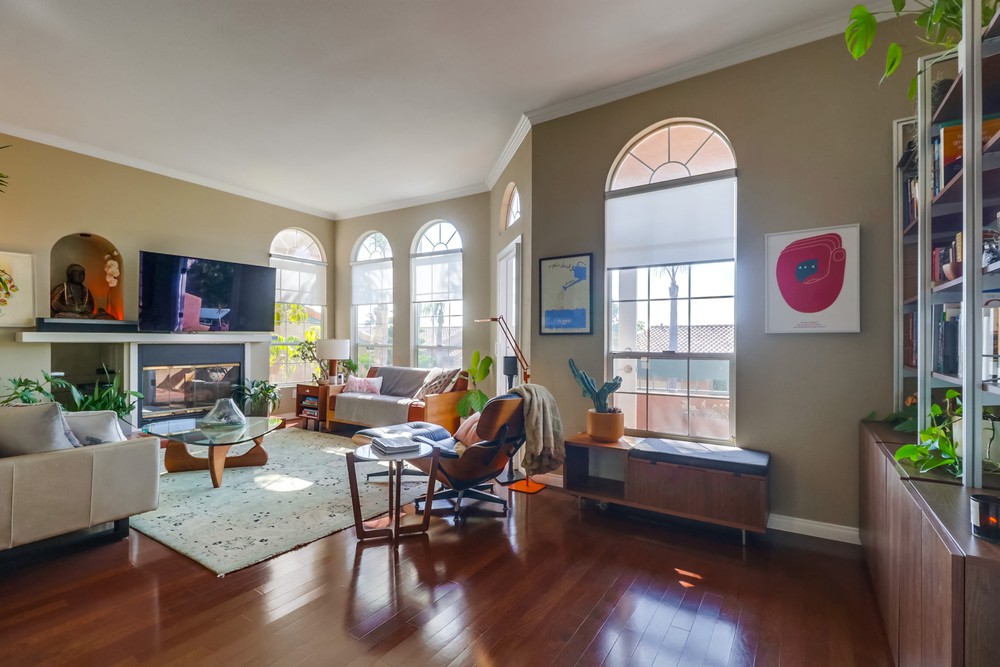 Virtual tour photo 9 of 65 for 2273 Loring St