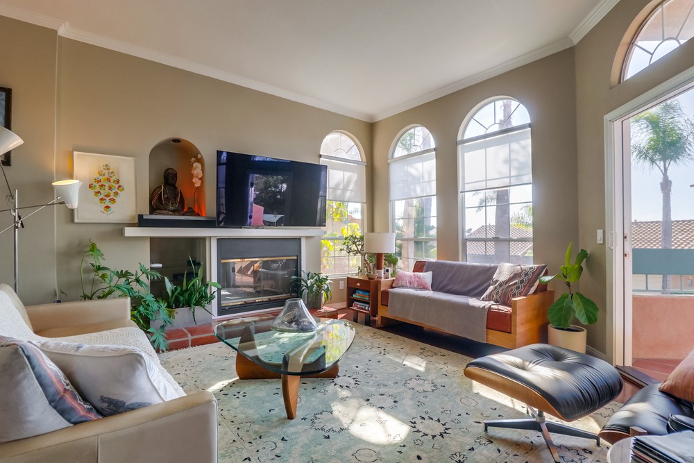 Virtual tour photo 12 of 65 for 2273 Loring St