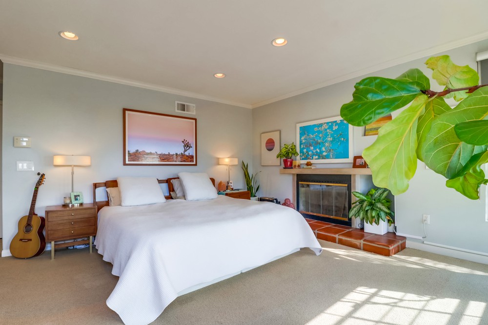 Virtual tour photo 41 of 65 for 2273 Loring St