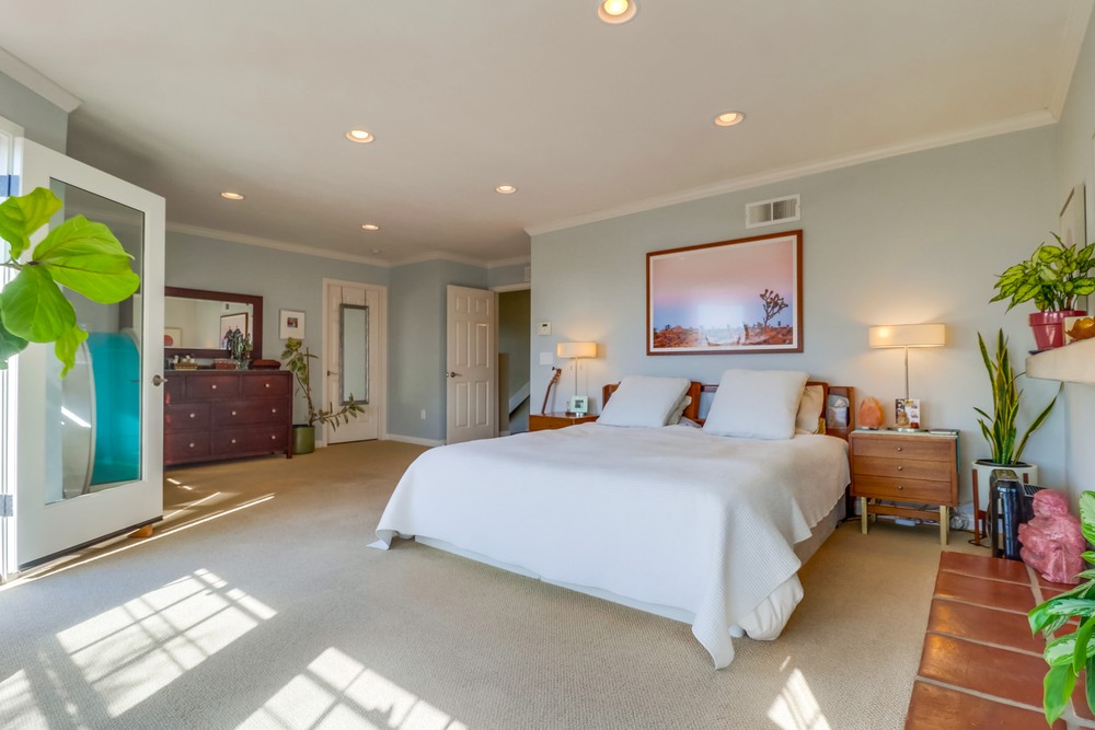 Virtual tour photo 42 of 65 for 2273 Loring St