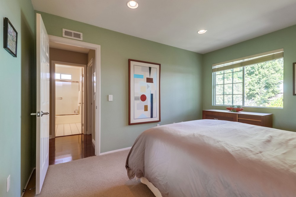 Virtual tour photo 49 of 65 for 2273 Loring St