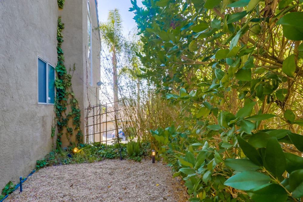 Virtual tour photo 64 of 65 for 2273 Loring St