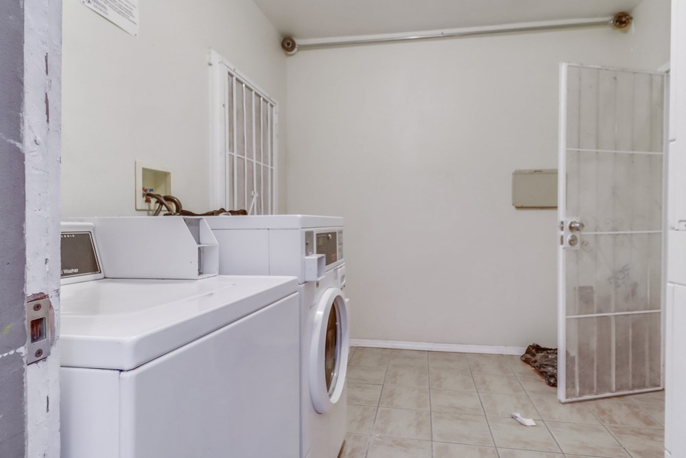 Virtual tour photo 45 of 54 for 2274 Kearney Ave