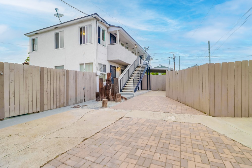 Virtual tour photo 46 of 54 for 2274 Kearney Ave