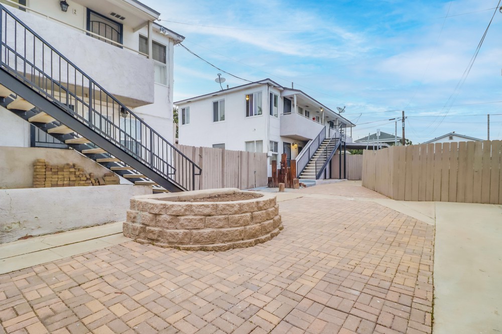 Virtual tour photo 48 of 54 for 2274 Kearney Ave