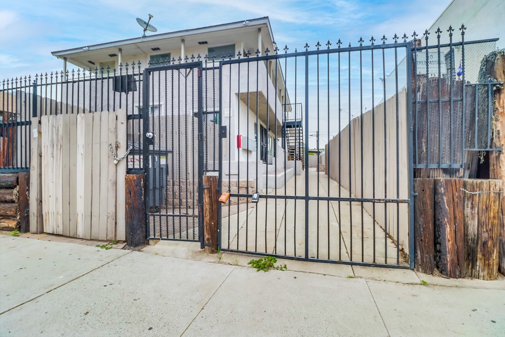 Virtual tour photo 53 of 54 for 2274 Kearney Ave