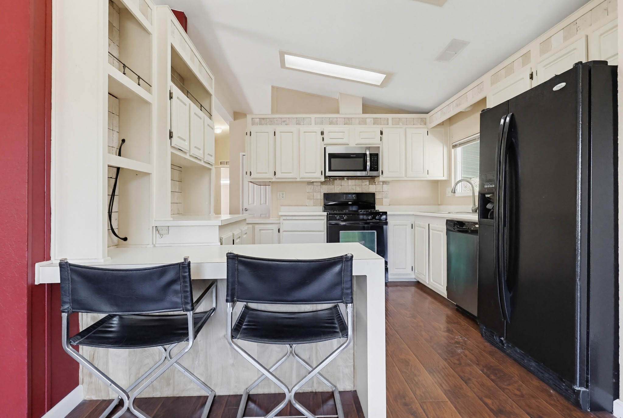 Virtual tour photo 23 of 71 for 2275 W 25th St #133